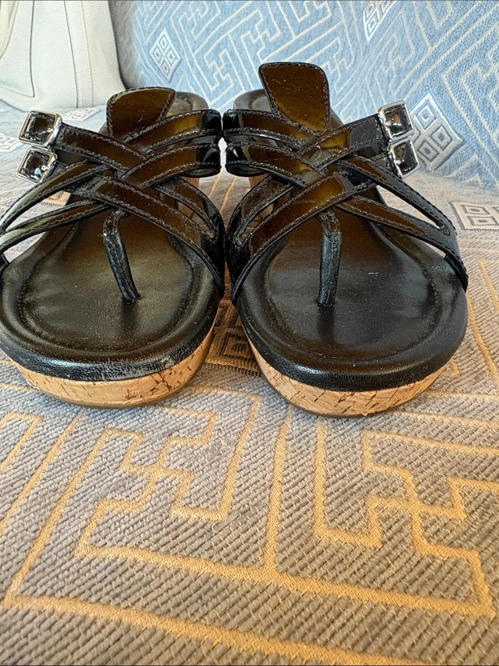 Cole Haan women’s Corby Thong II Black Patent Cork Wedge Sandals slip on 7.5B